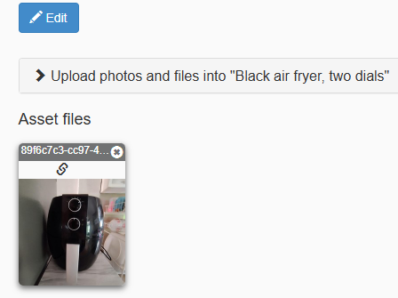 A photo with the delete icon